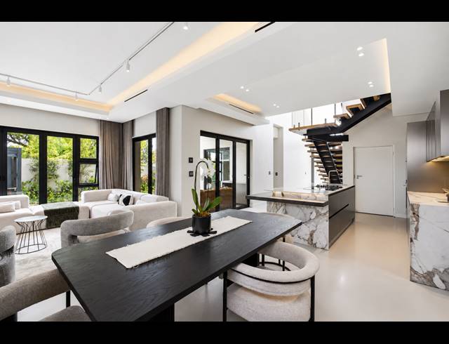 4 BEDROOM HOUSE FOR SALE IN LONEHILL